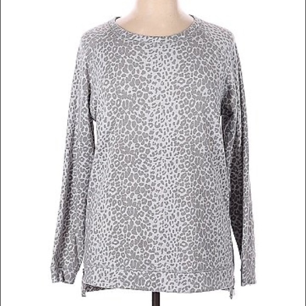 Stella&Dot | Grey Leopard Print Long Sleeve Sweatshirt New with tags Size XLarge